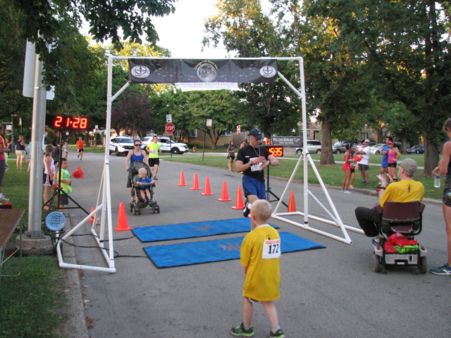 Race Action Near the Finish Area : Wednesday July 29th