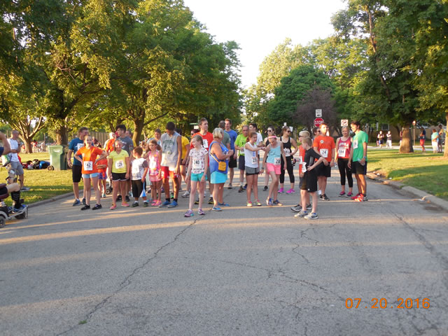 Starting line of the 1-Mile Lunar Orbit!
