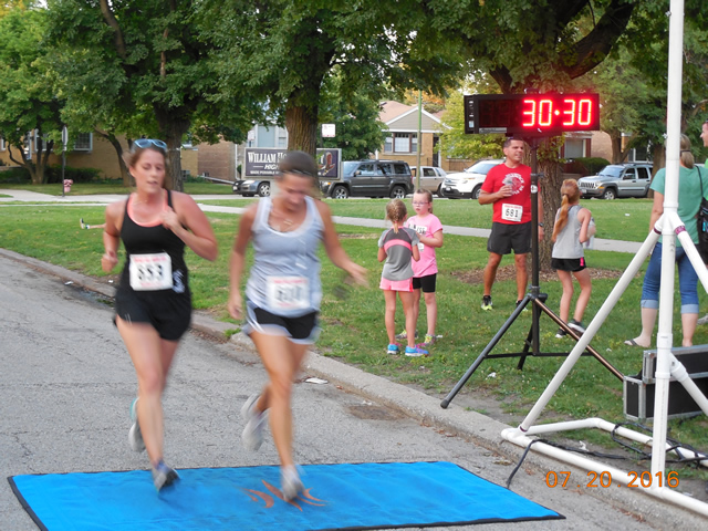 Race action from the roads of Norwood Park