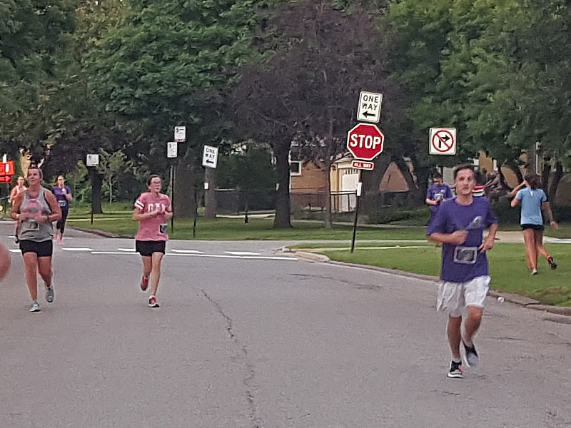 Chicago Full Moon Run Action on the Racecourse