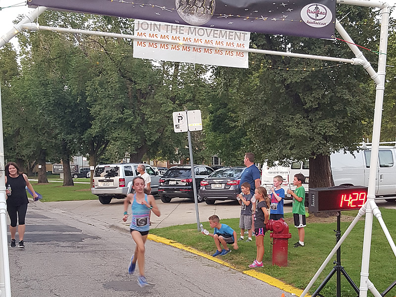 Chicago Full Moon Run Action at the Finish Line