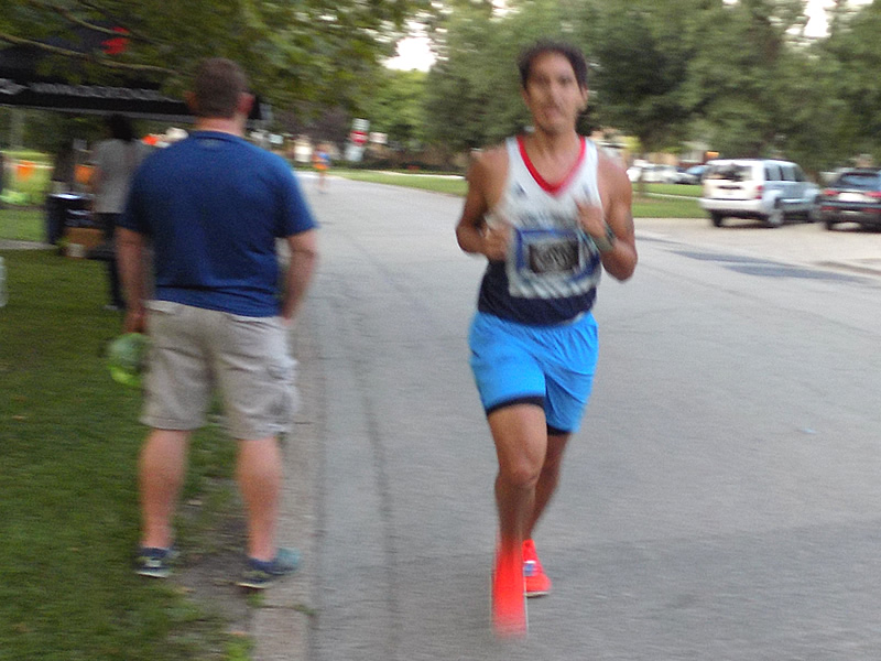 Chicago Full Moon Run Action on the Racecourse