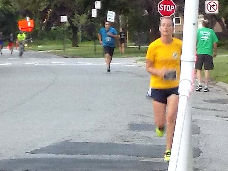 Chicago Full Moon Run Action on the Racecourse