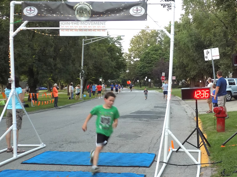 Chicago Full Moon Run Action at the Finish Line
