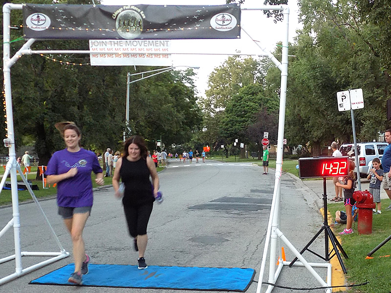 Chicago Full Moon Run Action at the Finish Line