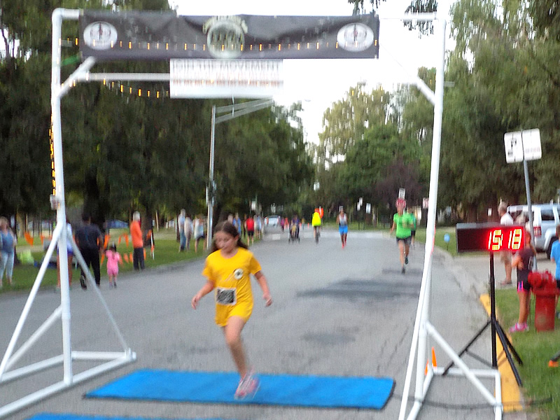 Chicago Full Moon Run Action at the Finish Line