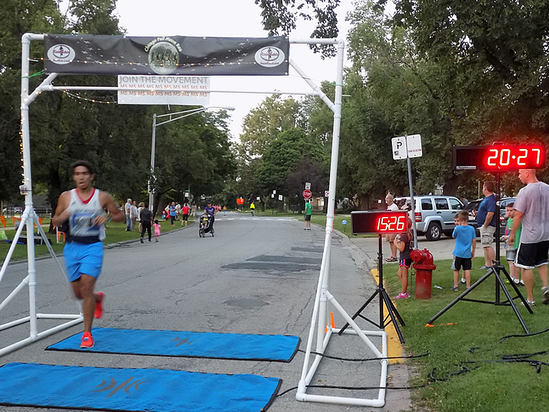 Chicago Full Moon Run Action at the Finish Line