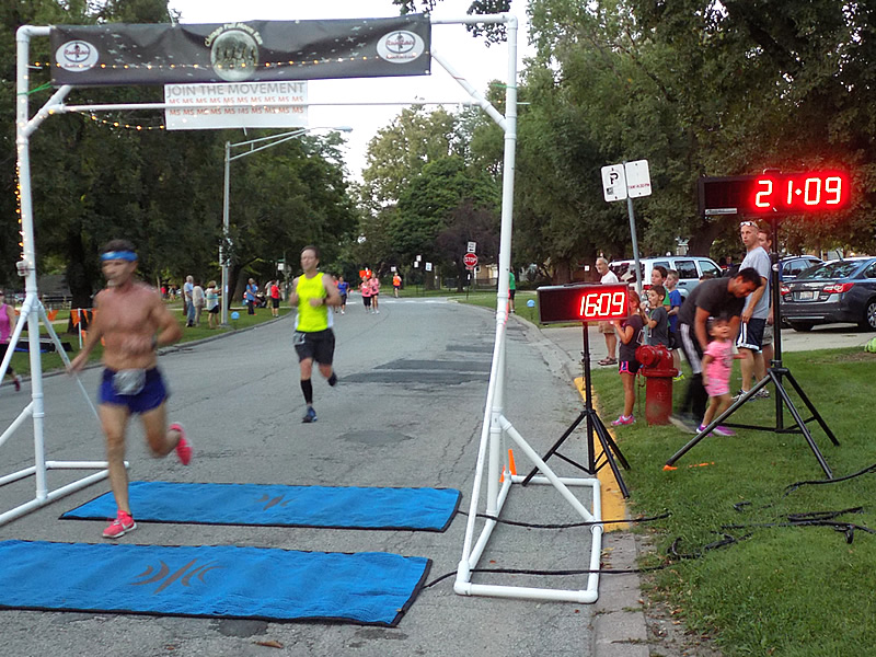 Chicago Full Moon Run Action at the Finish Line
