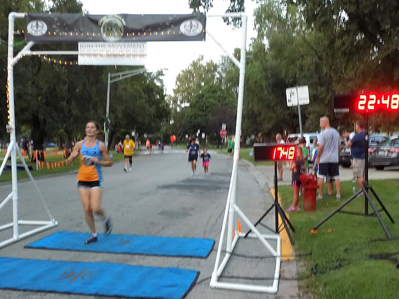 Chicago Full Moon Run Action at the Finish Line