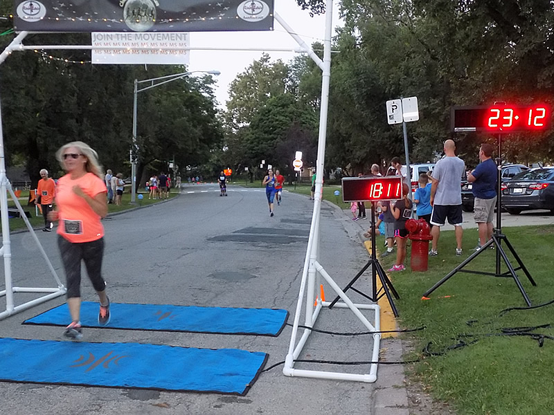 Chicago Full Moon Run Action at the Finish Line