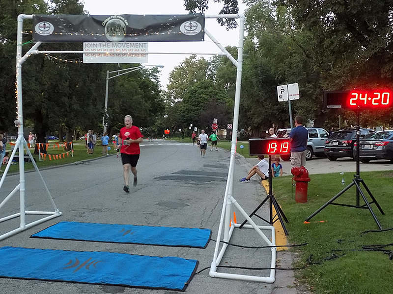 Chicago Full Moon Run Action at the Finish Line