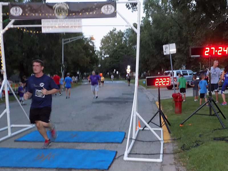 Chicago Full Moon Run Action at the Finish Line
