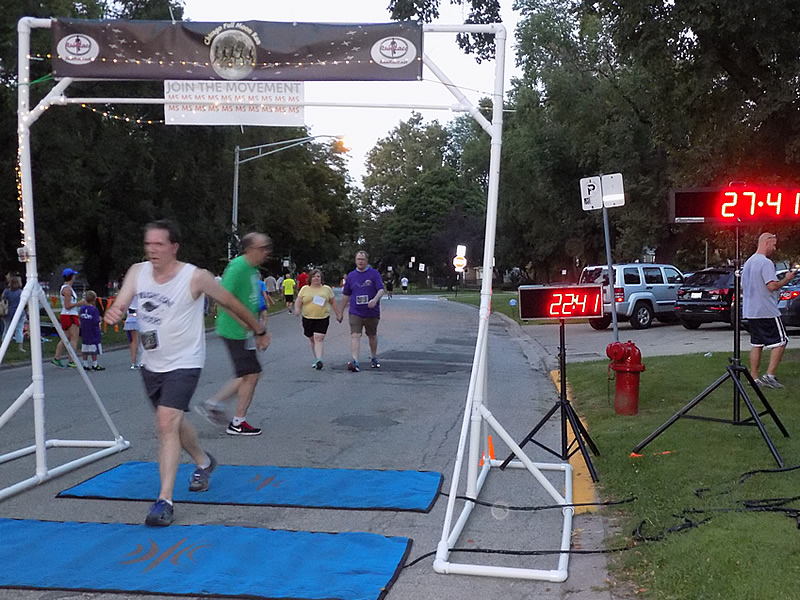 Chicago Full Moon Run Action at the Finish Line