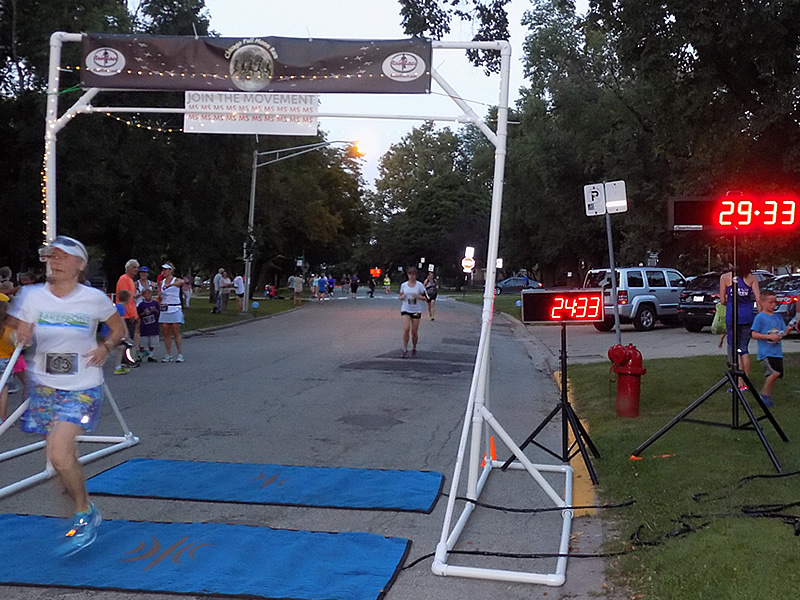 Chicago Full Moon Run Action at the Finish Line