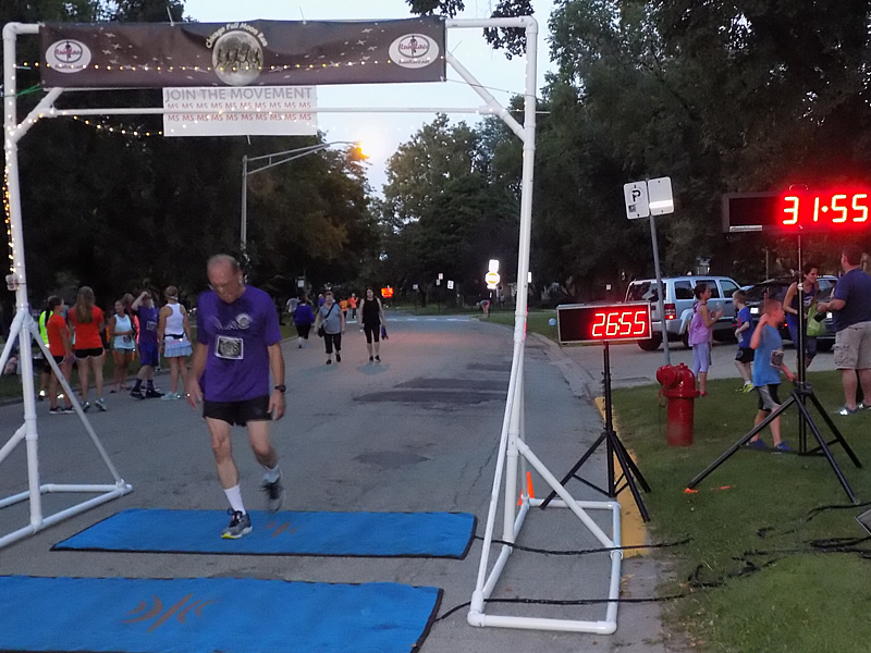 Chicago Full Moon Run Action at the Finish Line