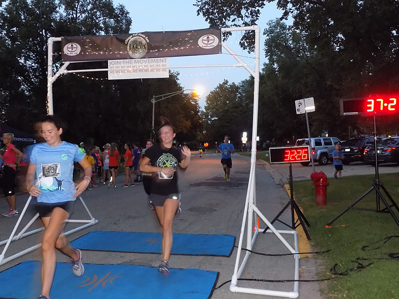 Chicago Full Moon Run Action at the Finish Line