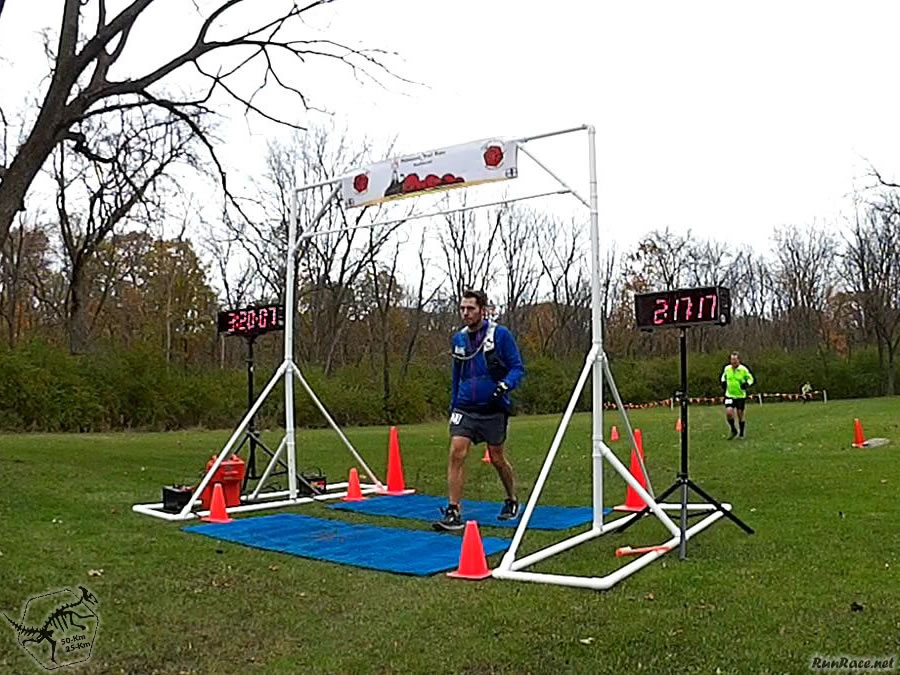 50-Km Runners Complete their First Lap