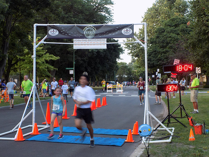 Chicago Full Moon Run Finish Area
