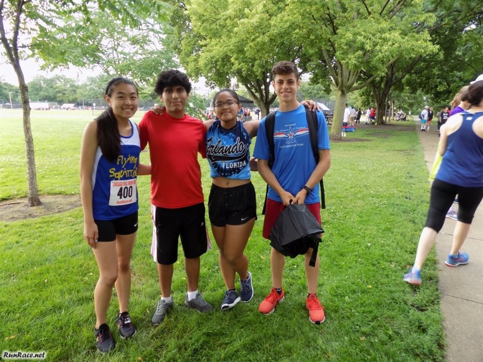 Chicago Full Moon Run Pre-race Bustle