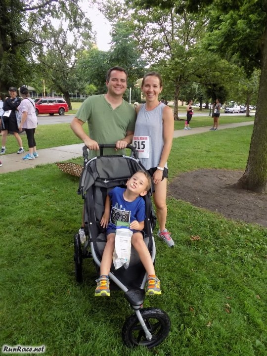 Chicago Full Moon Run Pre-race Bustle