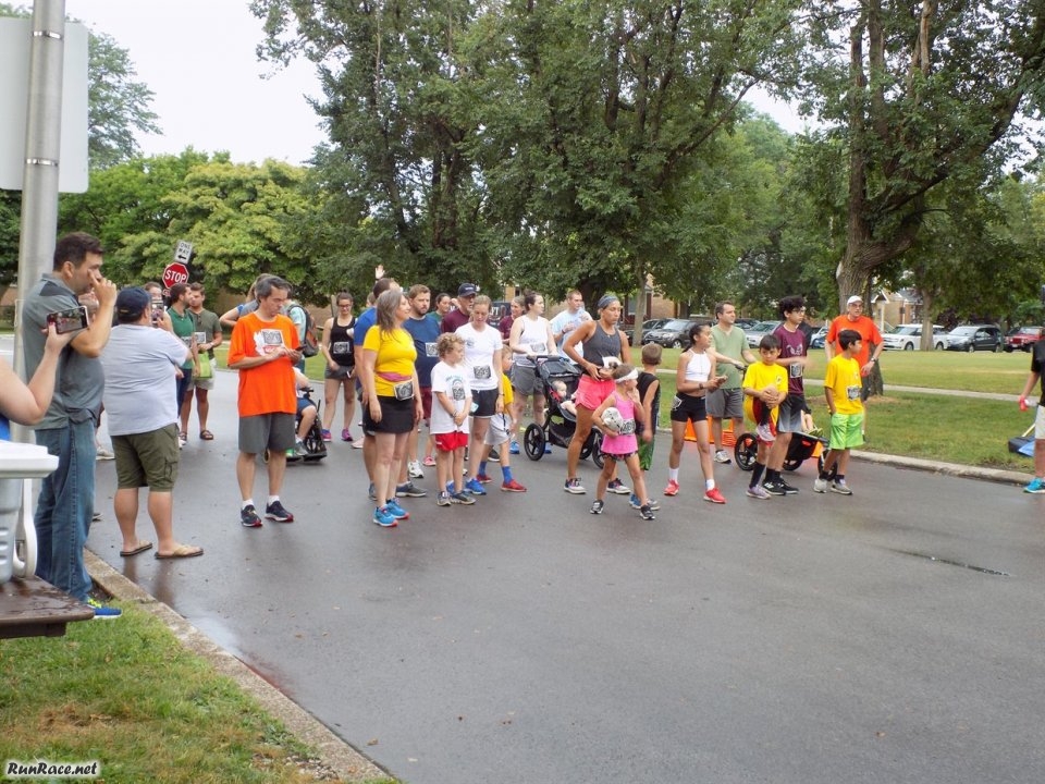 Chicago Full Moon Run : Race Action
