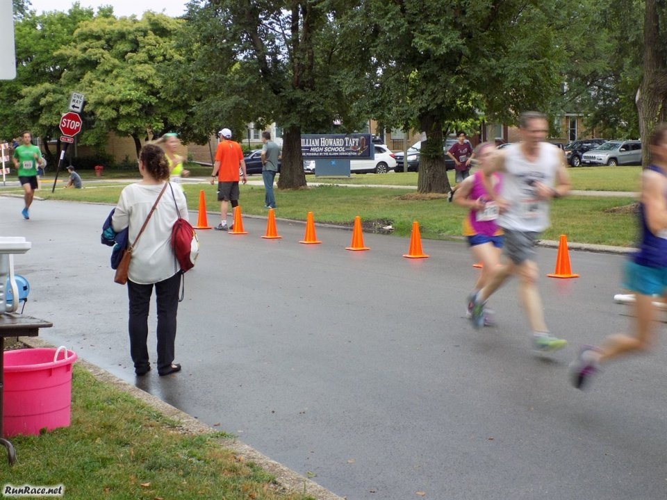 Chicago Full Moon Run : Race Action