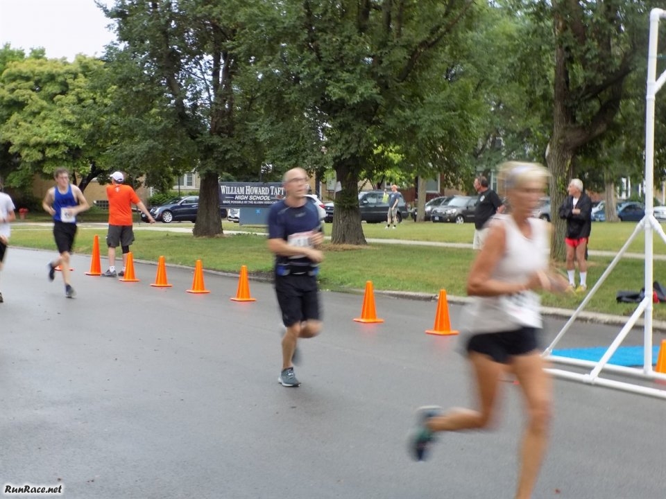 Chicago Full Moon Run : Race Action