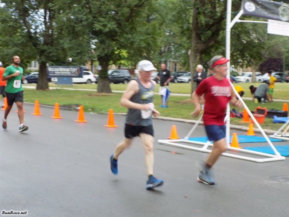 Chicago Full Moon Run : Race Action