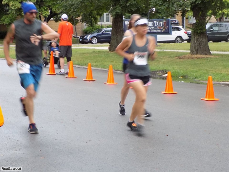 Chicago Full Moon Run : Race Action