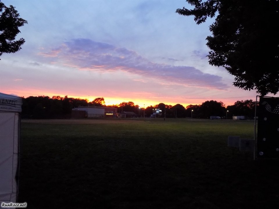 The Sun Sets on Another Chicago Full Moon Run in Norwood Park