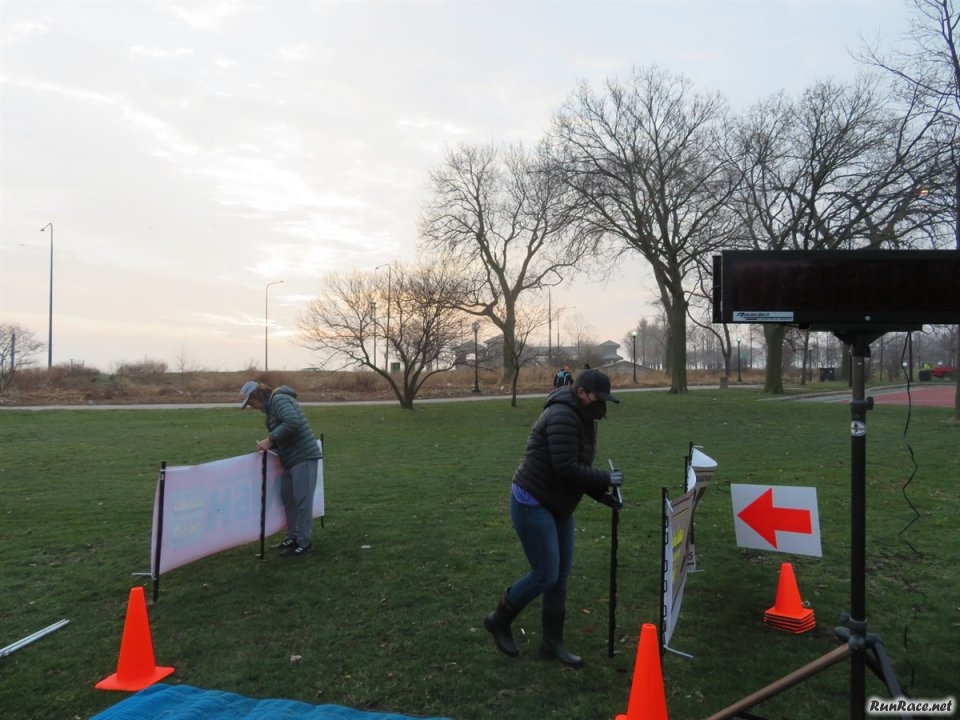 Chicago Lakefront Ultras 50K - by Bill Thom