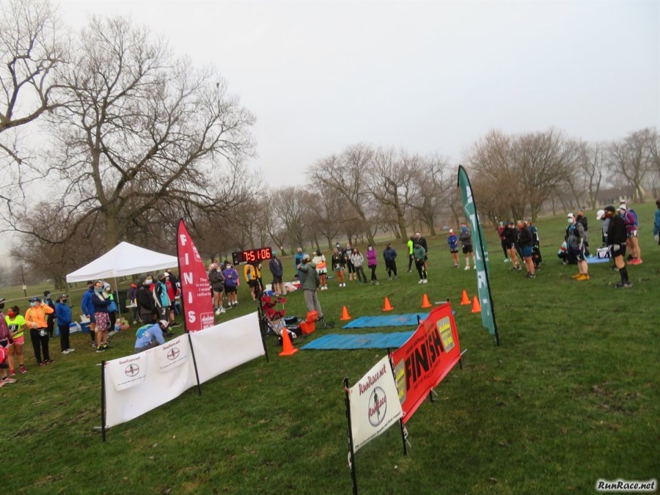 Chicago Lakefront Ultras 50K - by Bill Thom