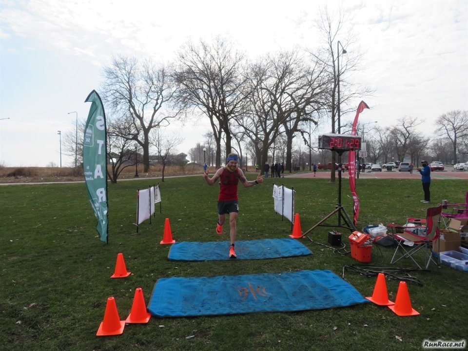 Chicago Lakefront Ultras 50K - by Bill Thom