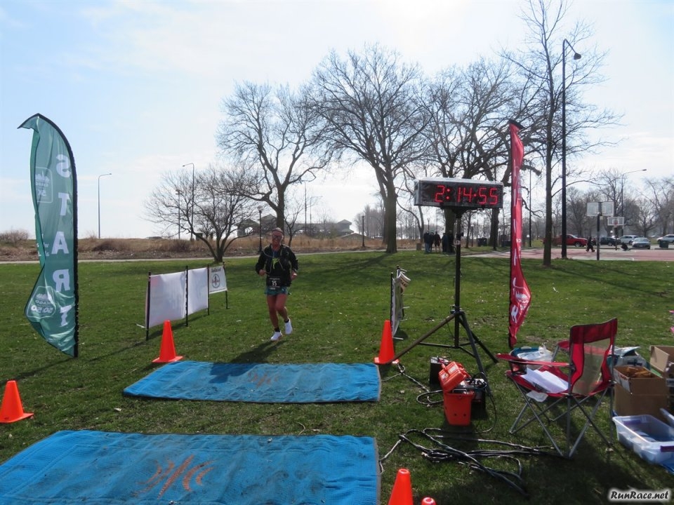 Chicago Lakefront Ultras 50K - by Bill Thom