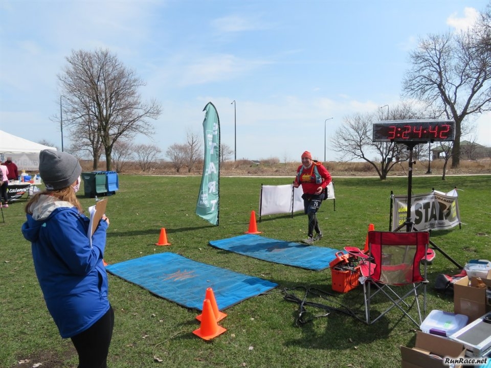 Chicago Lakefront Ultras 50K - by Bill Thom