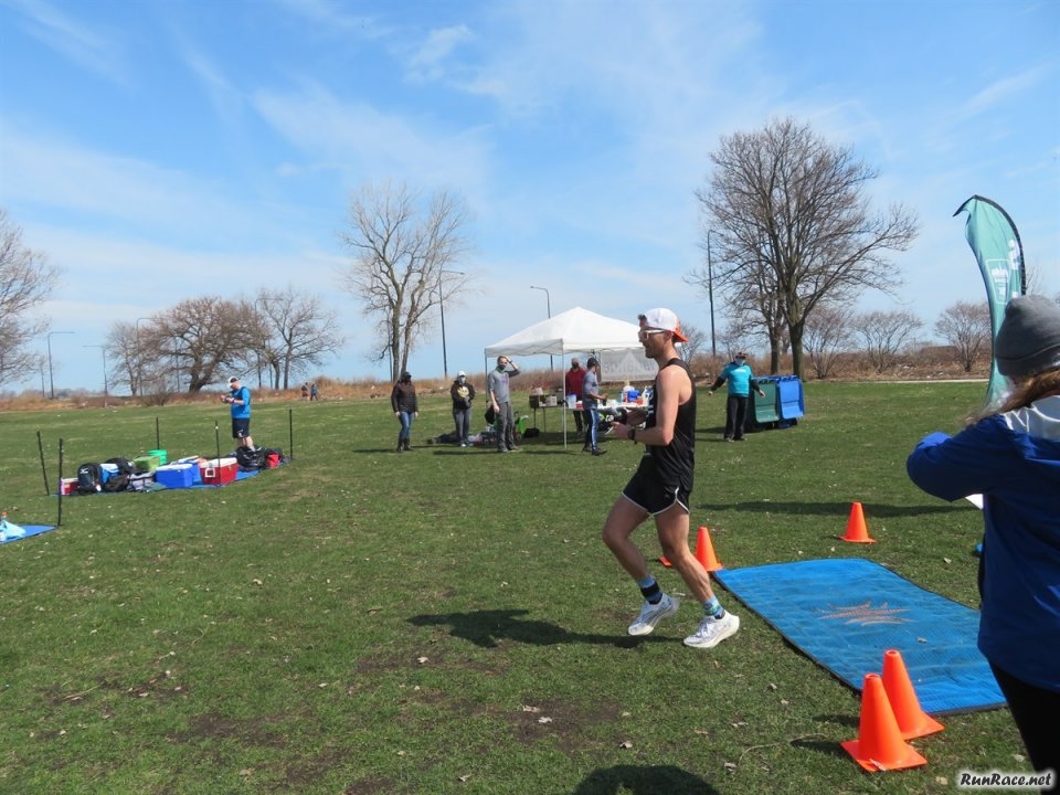 Chicago Lakefront Ultras 50K - by Bill Thom
