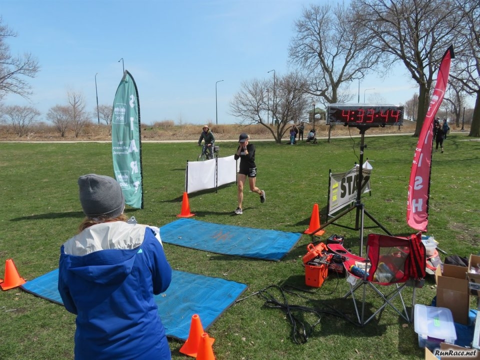 Chicago Lakefront Ultras 50K - by Bill Thom