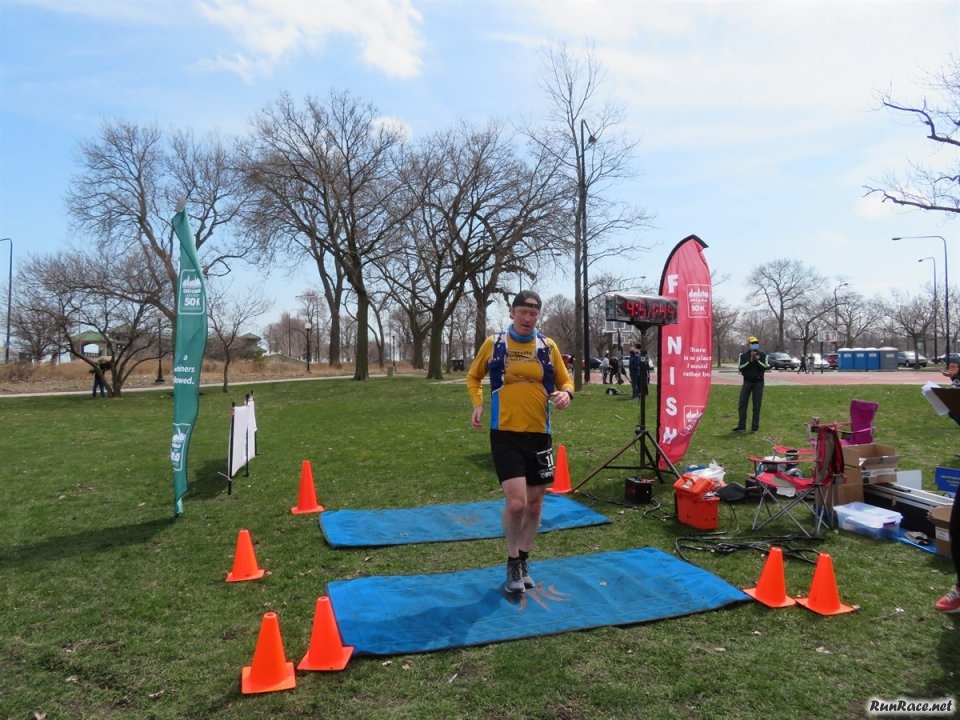 Chicago Lakefront Ultras 50K - by Bill Thom