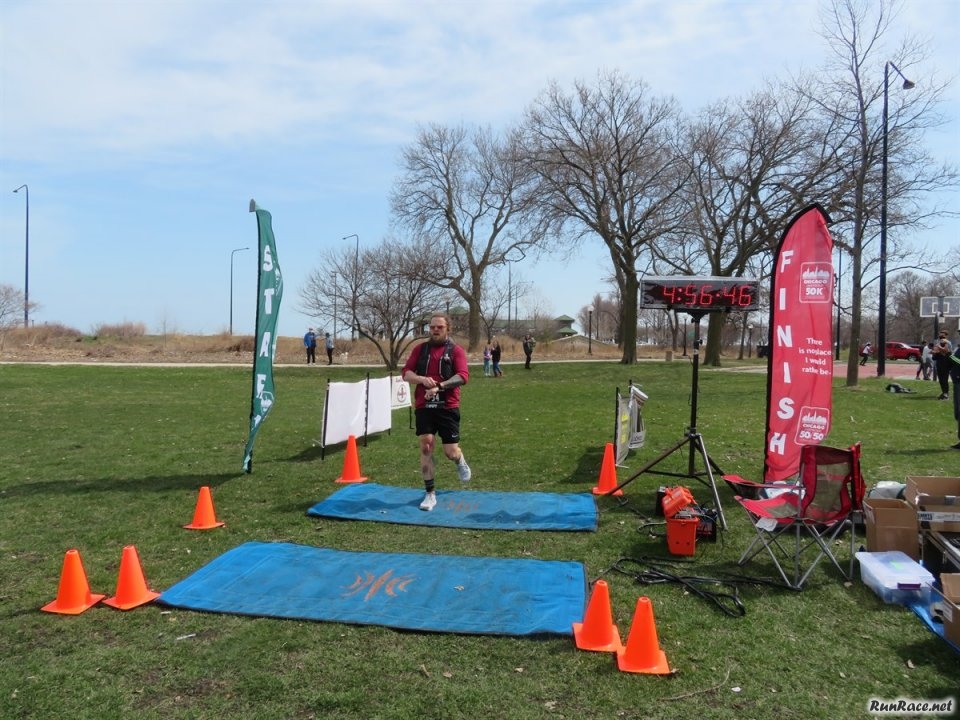 Chicago Lakefront Ultras 50K - by Bill Thom