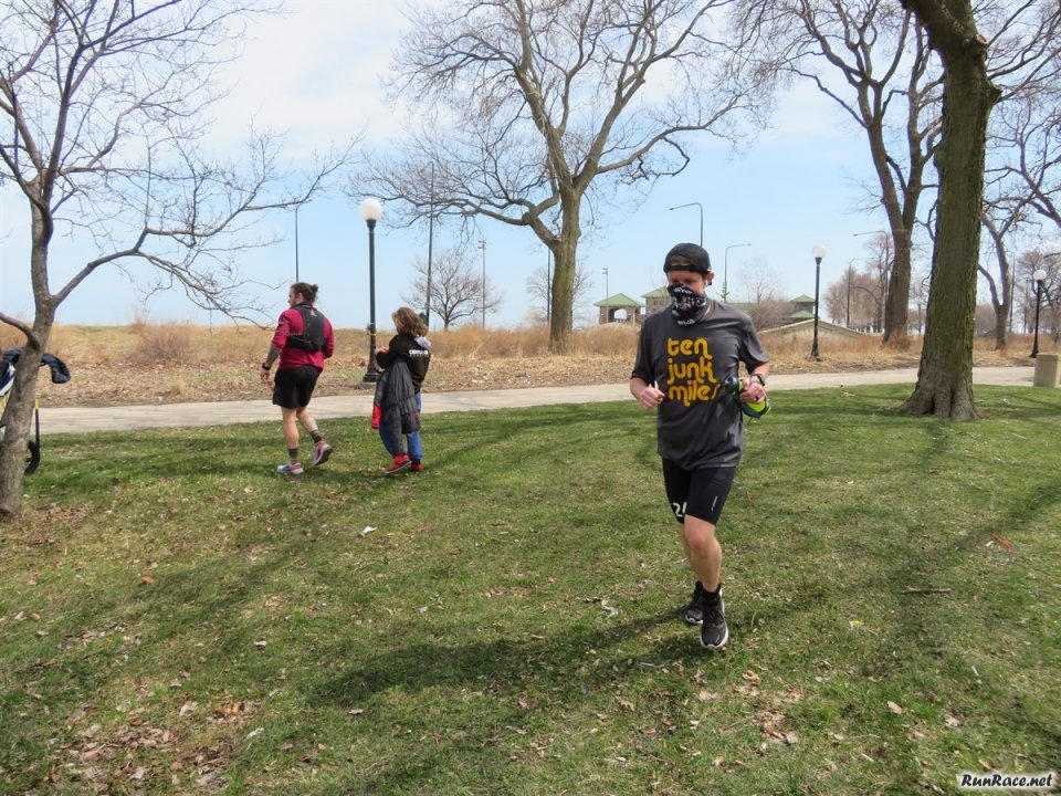 Chicago Lakefront Ultras 50K - by Bill Thom