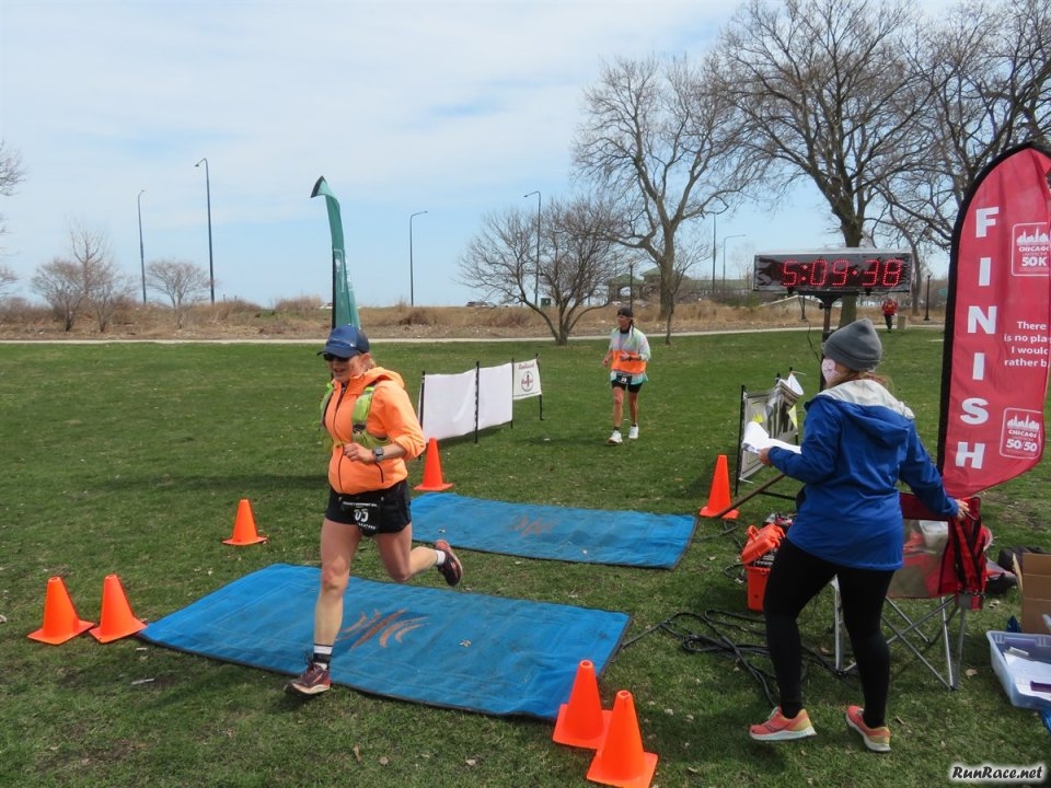 Chicago Lakefront Ultras 50K - by Bill Thom