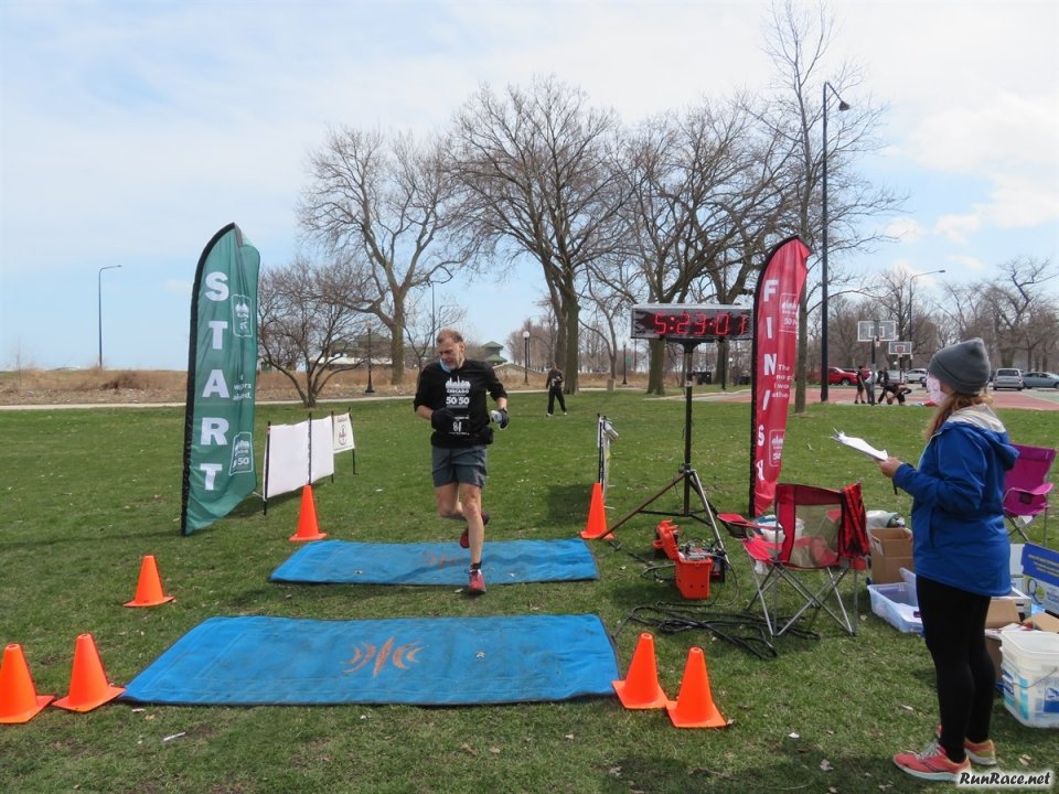 Chicago Lakefront Ultras 50K - by Bill Thom