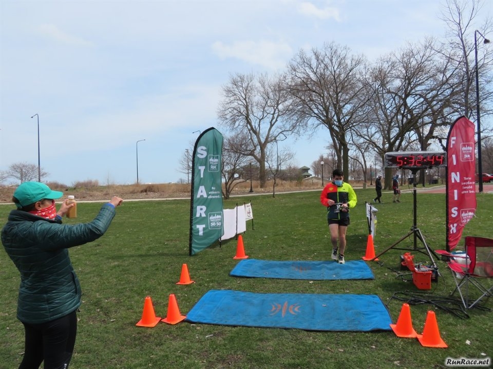 Chicago Lakefront Ultras 50K - by Bill Thom