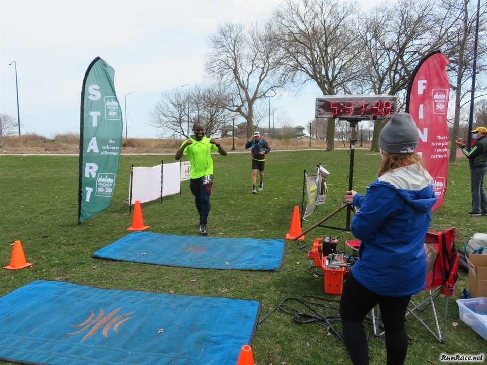Chicago Lakefront Ultras 50K - by Bill Thom