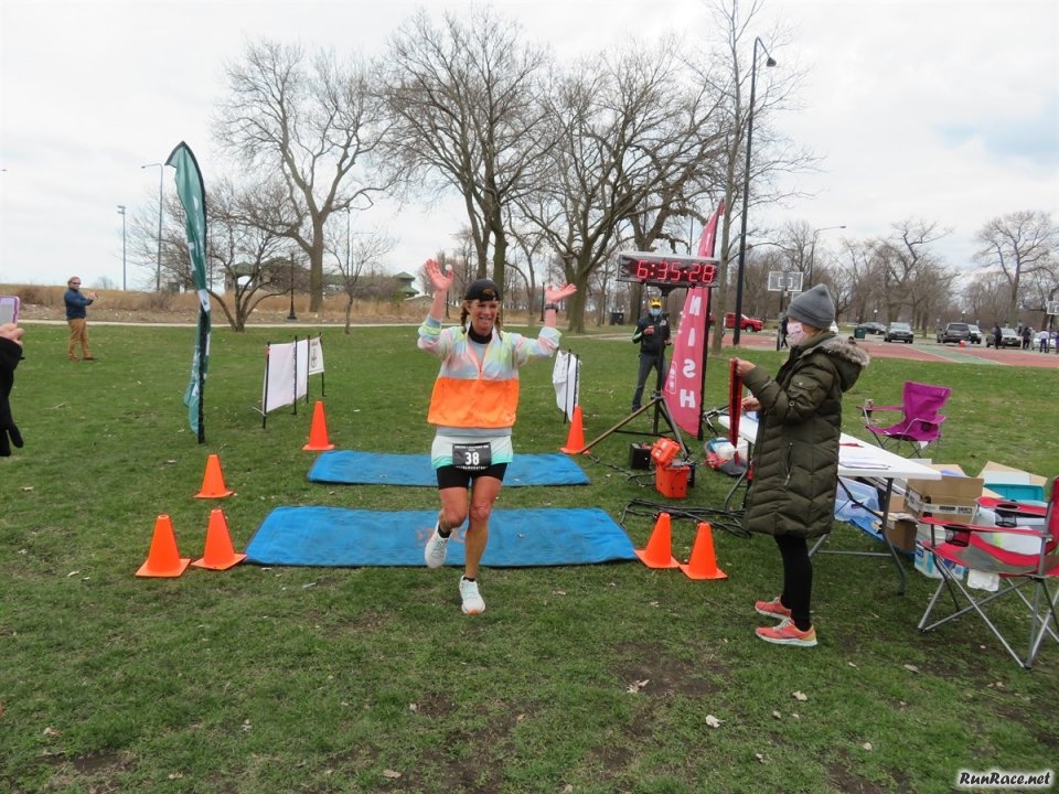 Chicago Lakefront Ultras 50K - by Bill Thom
