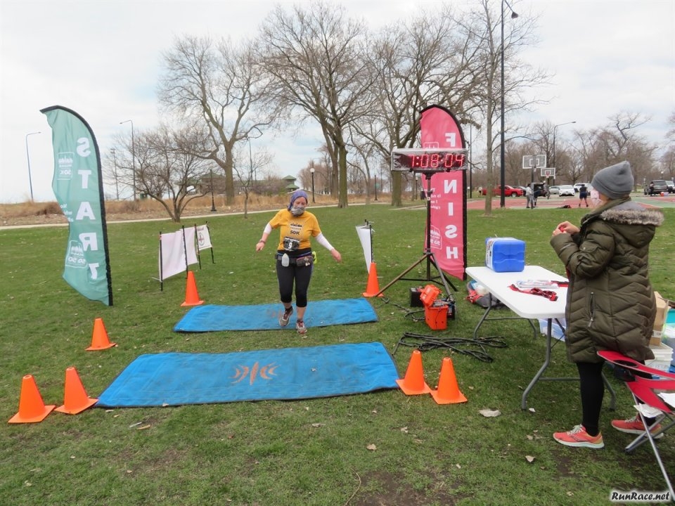 Chicago Lakefront Ultras 50K - by Bill Thom