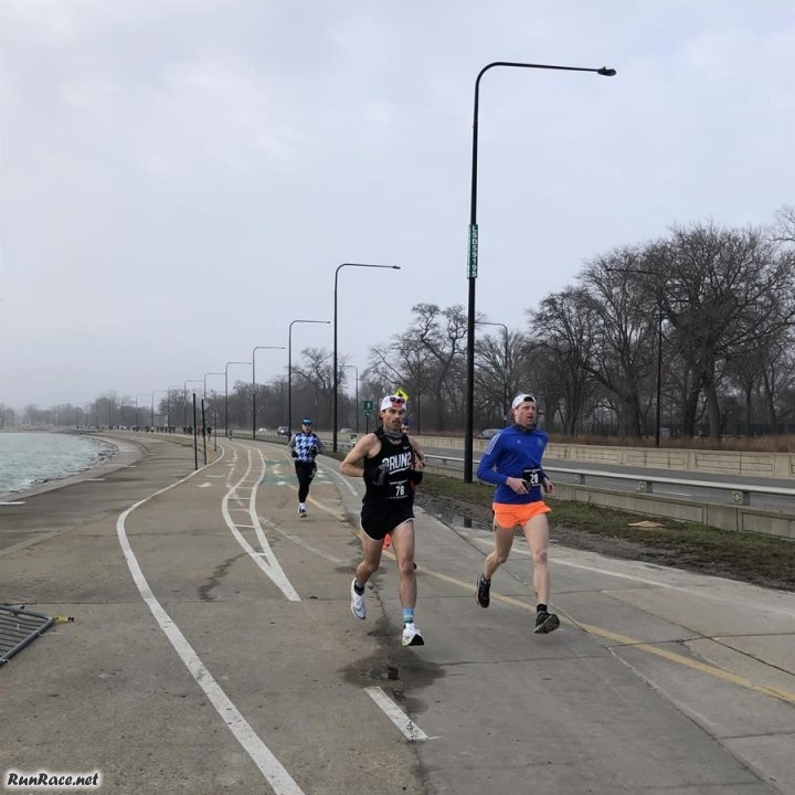 Chicago Lakefront Ultras 50K - photo: Jeff Fleitz