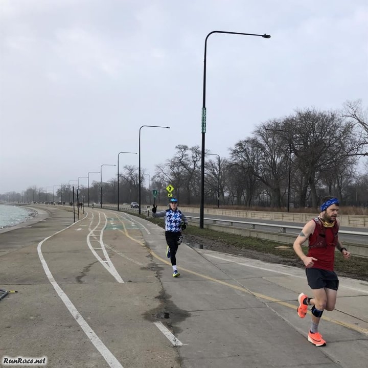 Chicago Lakefront Ultras 50K - photo: Jeff Fleitz