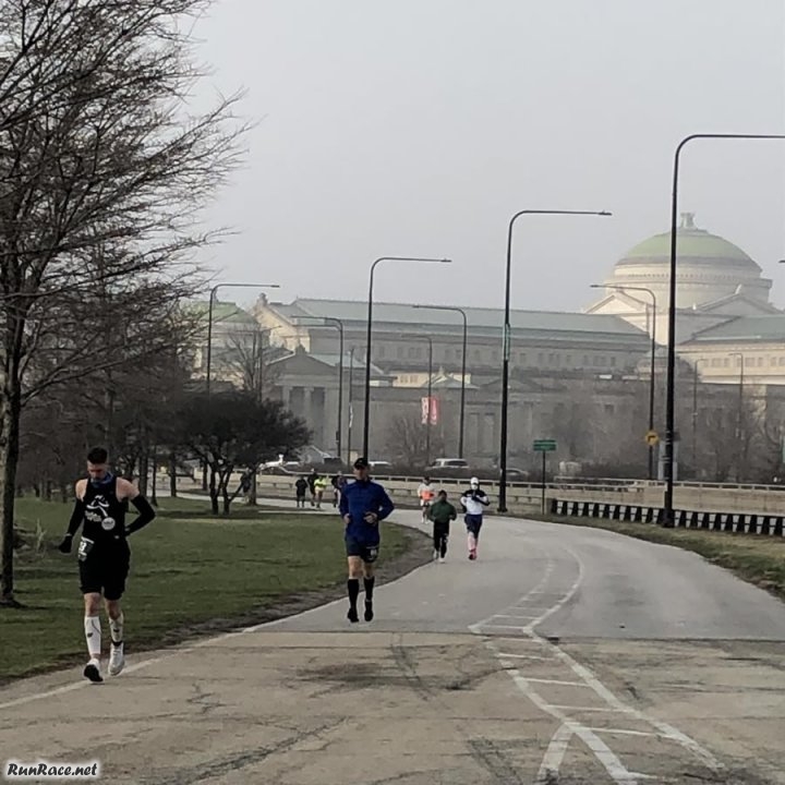 Chicago Lakefront Ultras 50K - photo: Jeff Fleitz