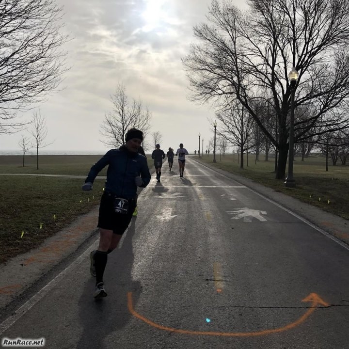 Chicago Lakefront Ultras 50K - photo: Jeff Fleitz